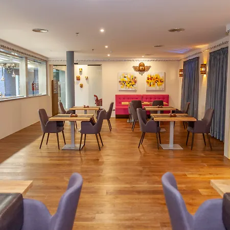 Hotel Europe Cortes Gl 5*